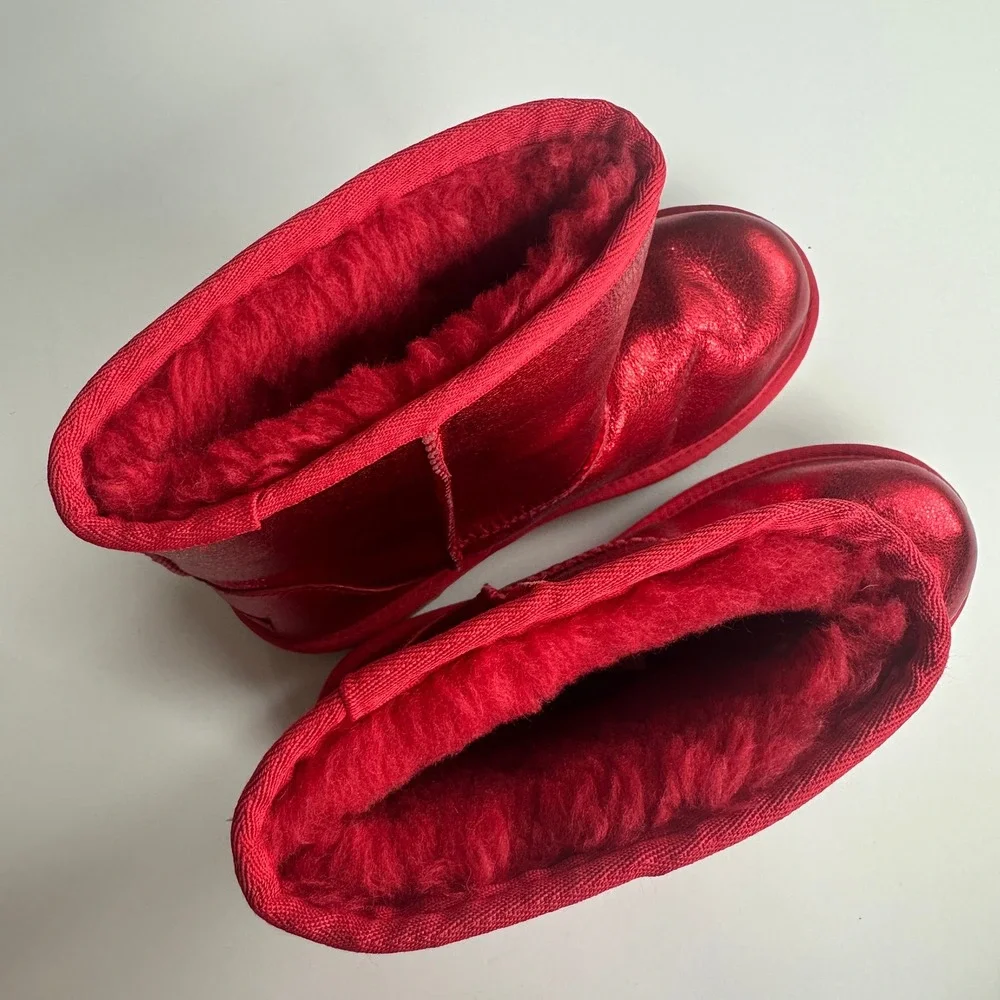 UGG Kids Classic II Red Metallic Sheepskin Boots 1125372K Size 5 Youth